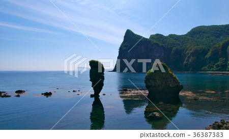 Shakotan rock formations of Shakotan (16: 9) Shakotan rock formations of Shakotan (16: 9) 36387383