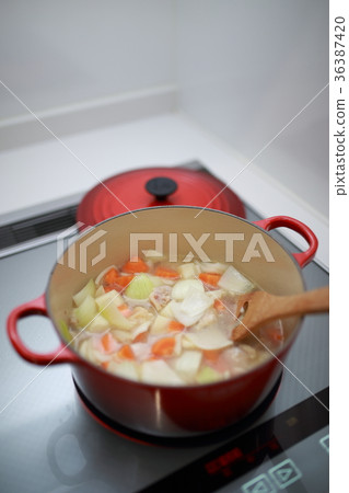 Cream Stew Curry (Pot Cooking Kitchen Kitchen IH Cooking Cooking Lifestyle Housework) 36387420