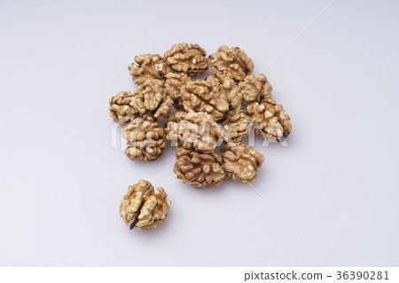 Walnut Walnut 36390281