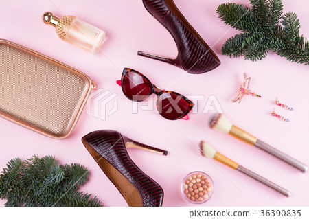 Hight heel shoes for Christmas party 36390835