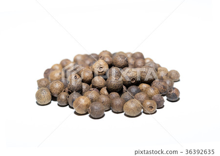 heap of allspice corns 36392635