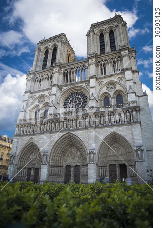 Notre Dame de Paris Notre Dame de Paris 36393425