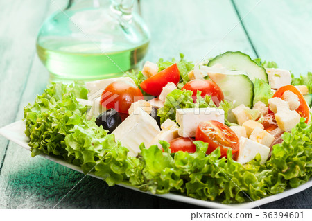 图库照片 fresh vegetable salad with cheese