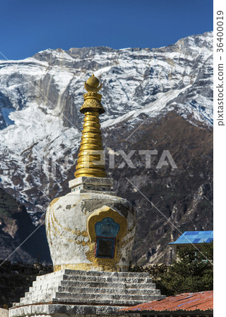 Condeli and Tibetan Buddhism 36400019