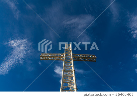 giant cross situated on the top of Mount Tapyas giant cross situated on the top of Mount Tapyas 36403405