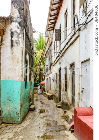 Stone Town Alley (Tanzania, Zanzibar) 36404036