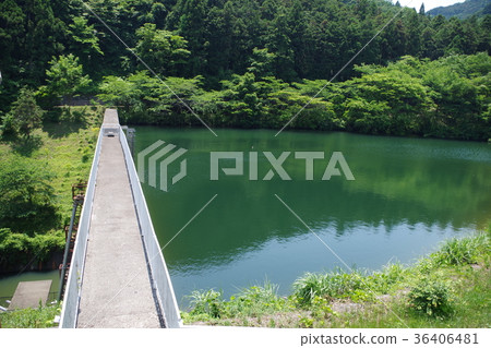 麻雀河薩博大壩 36406481