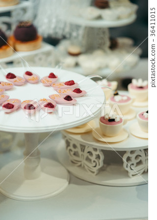 Vertical Shot Wedding Dessert Fruit Jelly 36411015