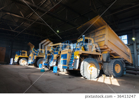 Quarry dump trucks in service zone 36413247