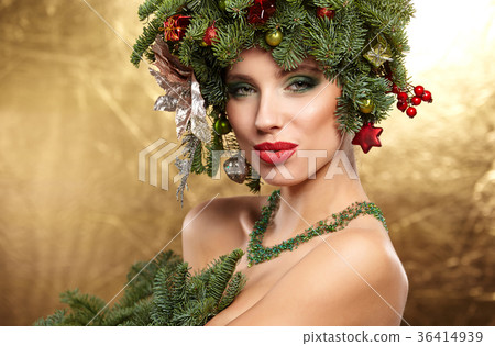 Christmas Woman. Beautiful New Year and Christmas Tree Holiday H 36414939