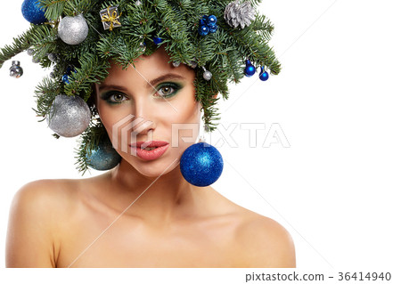 Christmas Winter Woman. Beautiful New Year and Christmas Tree Ho 36414940