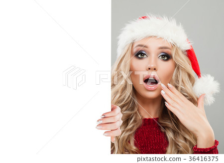 Beautiful Christmas Model Woman with White Paper 36416375