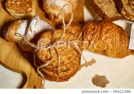 Fresh pastries for Breakfast. Oatmeal cookies Fresh pastries for Breakfast. Oatmeal cookies 36421486