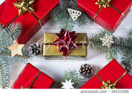 christmas decoration with christmas gift 36422006