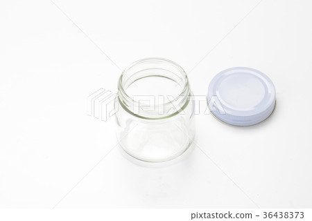 Storage container 36438373