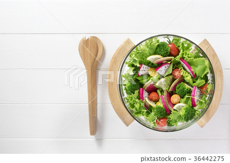 多彩的蔬菜沙拉 多彩的蔬菜沙拉 36442275