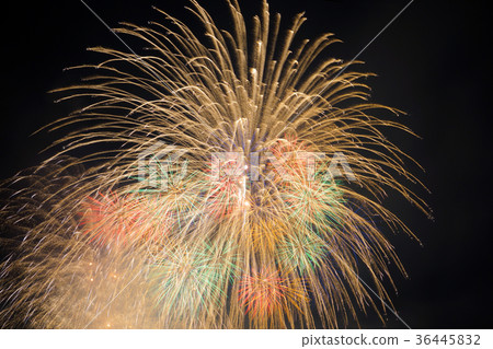 Fireworks顯示Fireworks高潮 Fireworks顯示Fireworks高潮 36445832