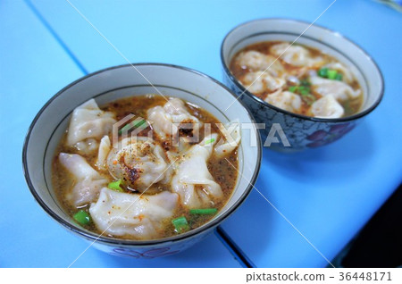 Red oil, hand-picked food, food, Taiwanese snack, flat food Red oil, hand-picked food, food, Taiwanese snack, flat food 36448171