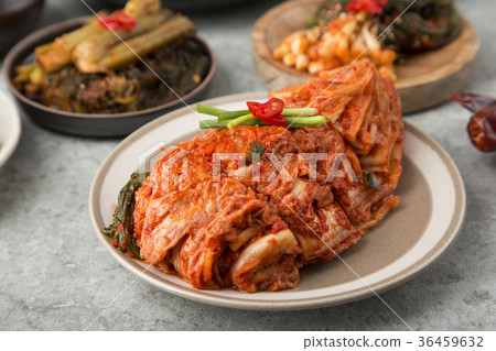 kimchi, which is a globally recognized healthful food 185 36459632