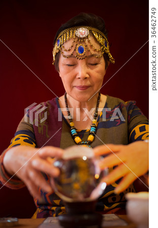 Horoscope crystal horoscope 36462749