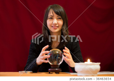 算命先生水晶財富告訴財富 36463654