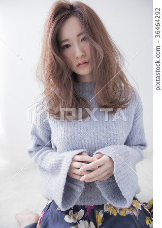 Loose medium hair 36464292