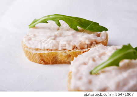 appetizers with fish spread 36471807