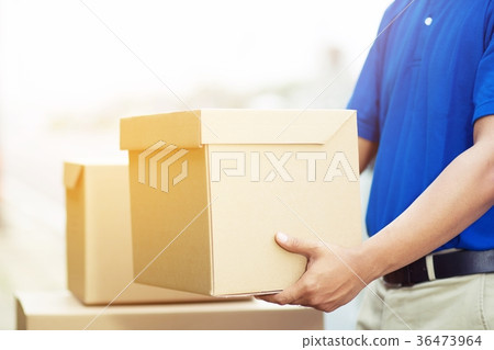parcel delivery of a package   36473964