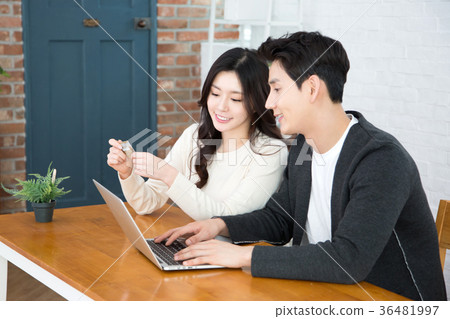 newly married couple 511 36481997