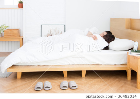 newly married couple 619 36482014