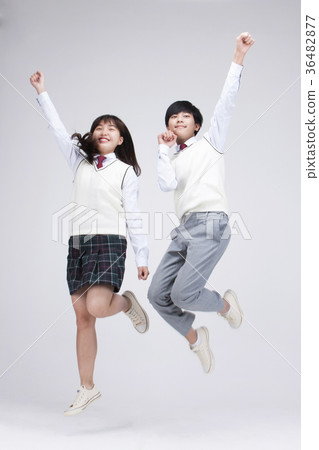 Teenagers 025 36482877