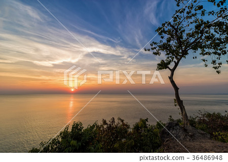 Sunset view point by the sea  36486948