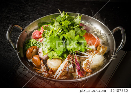 Seafood pakchi pan Vietnamese seafood coriander pot 36487880