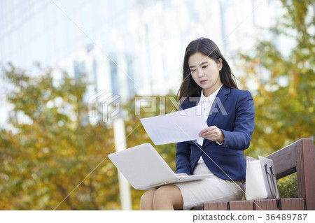 女商人,韓國人 女商人,韓國人 36489787