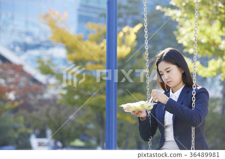 Business woman, Korean 36489981