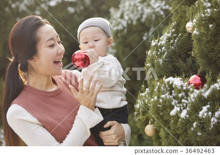 Mother and Son, Korean 36492463