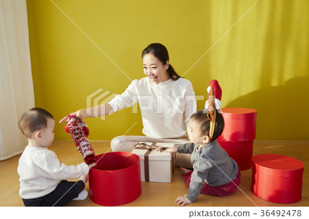 Children, infants, mothers, Koreans 36492478