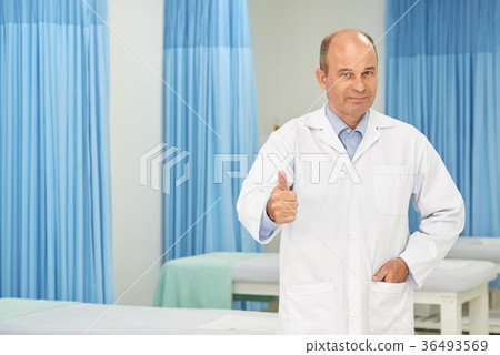 Successful chiropractor Successful chiropractor 36493569