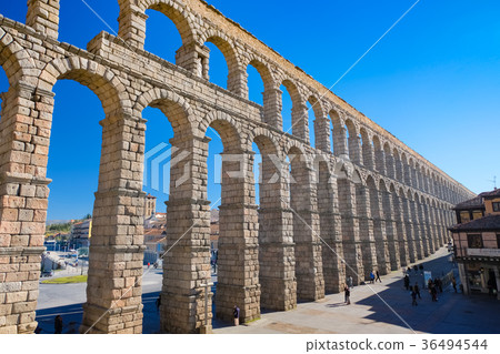 塞戈維亞渡槽 36494544