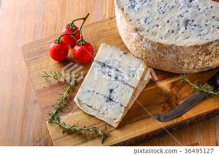 Blue cheese Blue cheese 36495127