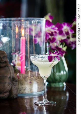 Still life with margarita cocktail and orchids 36496322