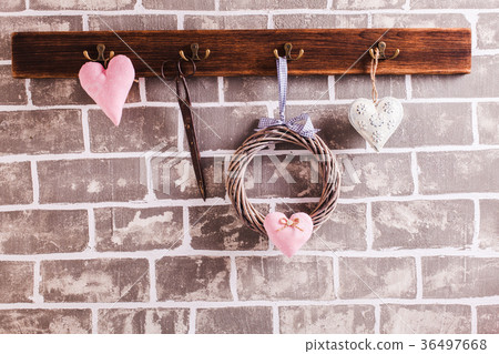 The cloth hanger 36497668