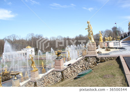 Garden of Peter the Great Fountain 36500344