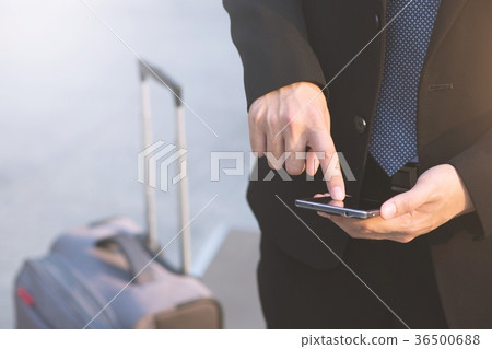 Businessmen are traveling Businessmen are traveling 36500688
