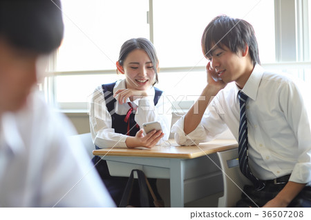 A high school student 36507208