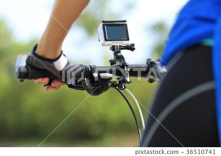 cyclist cycling mountain bike on trail cyclist cycling mountain bike on trail 36510741