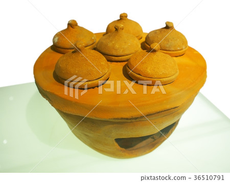 earthenware ceramic pan and stove for asian sweets 36510791