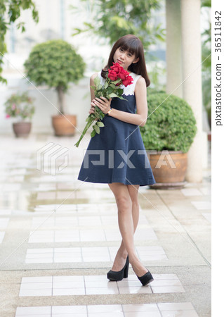 少婦玫瑰花束 少婦玫瑰花束 36511842