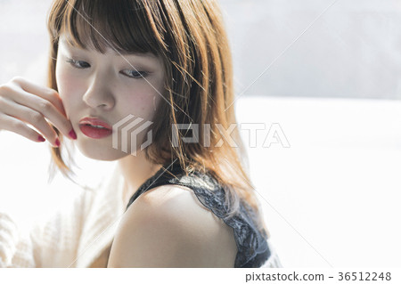 女性肖像 女性肖像 36512248