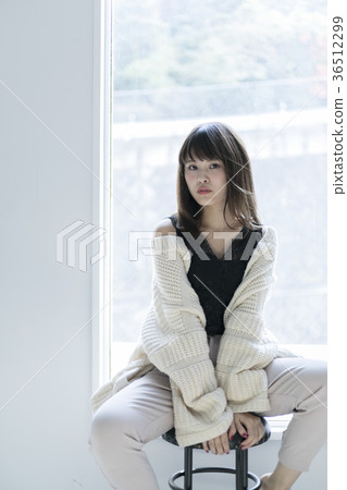 Female portrait Female portrait 36512299
